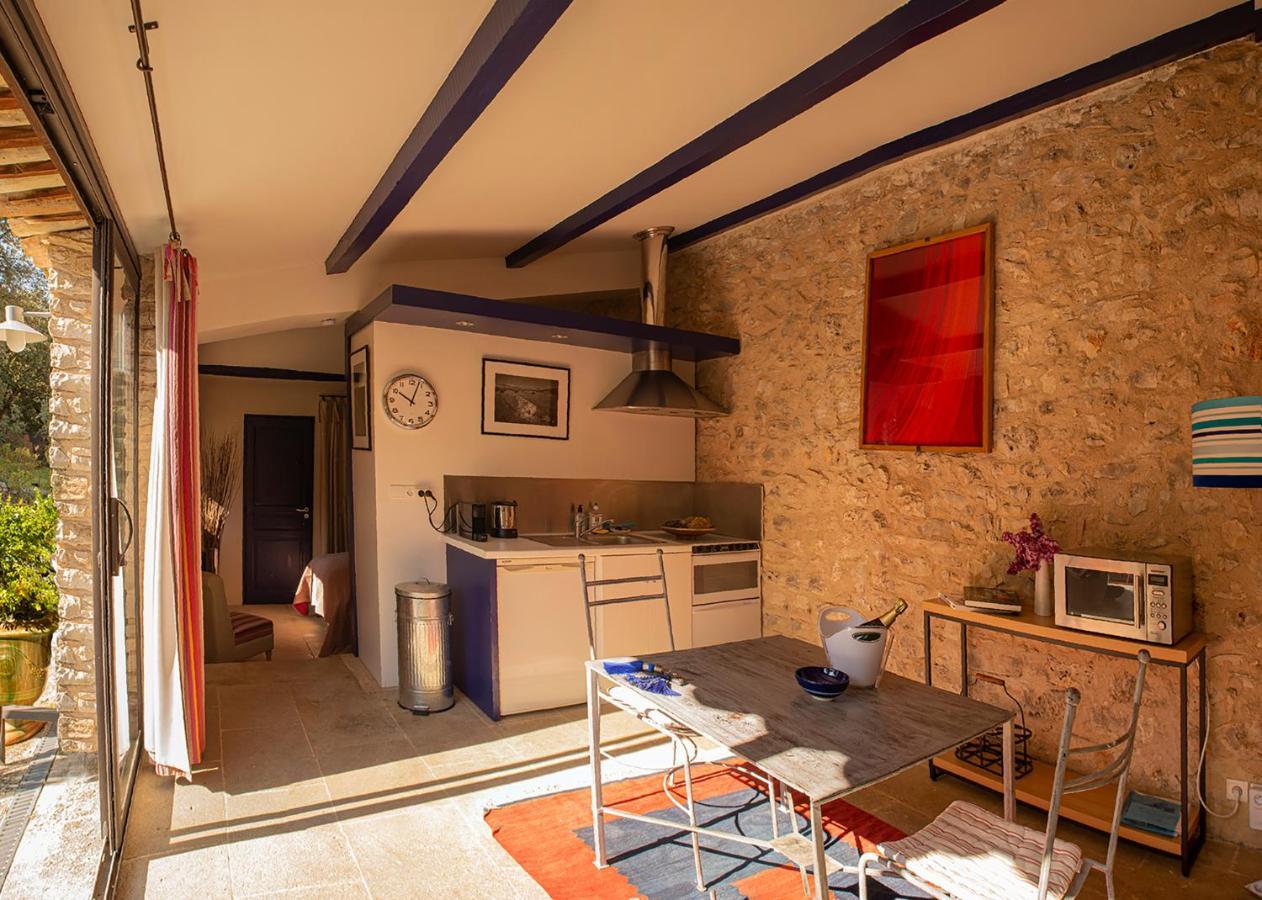 Le Clos Des Amandiers * Simiane-la-Rotonde