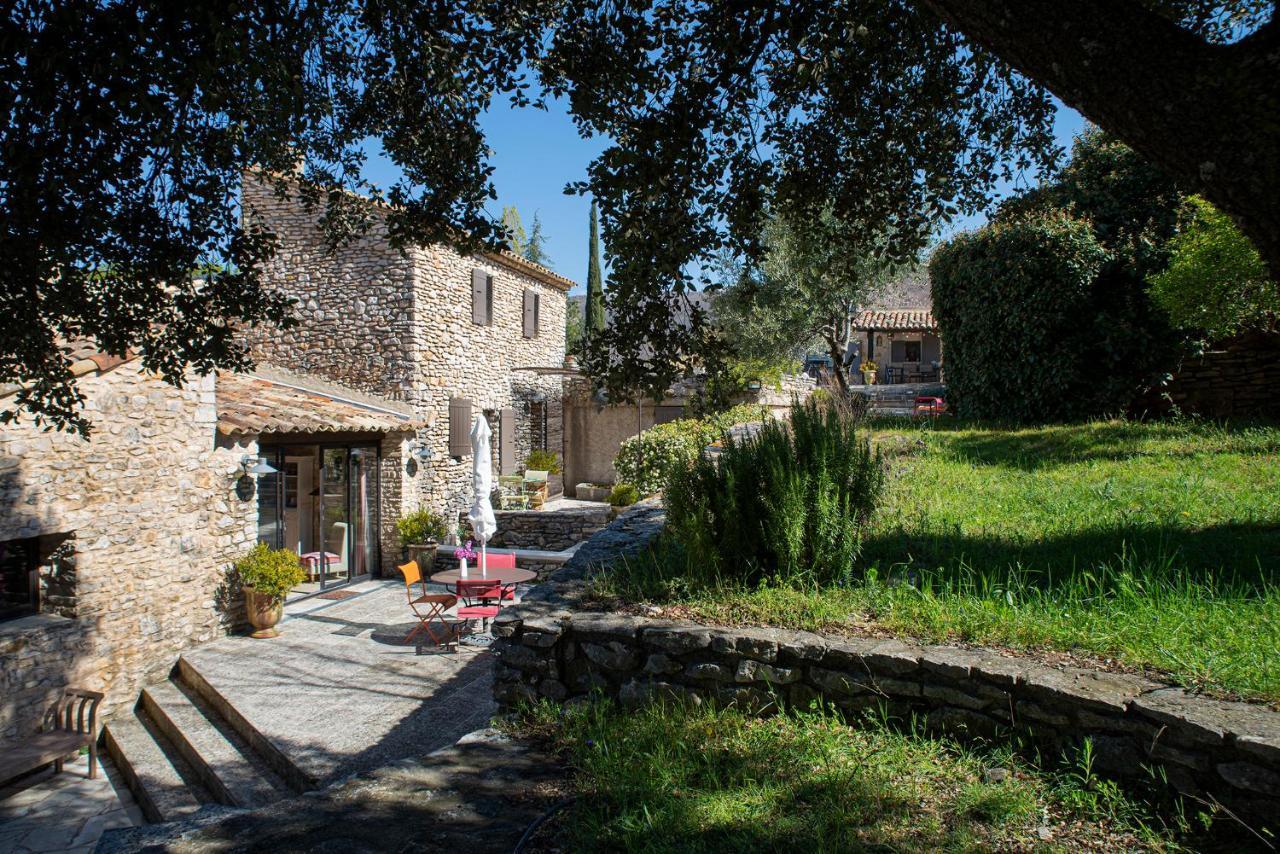 Le Clos Des Amandiers Alojamento de Acomodação e Pequeno-almoço Simiane-la-Rotonde