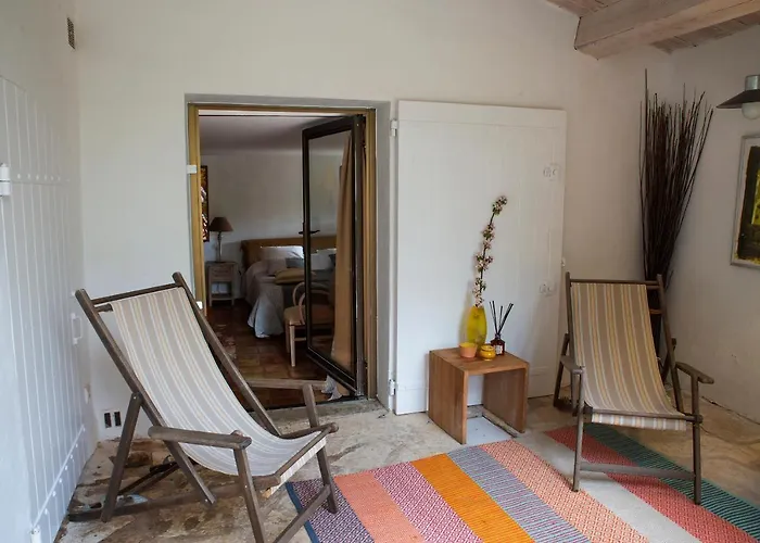Le Clos Des Amandiers