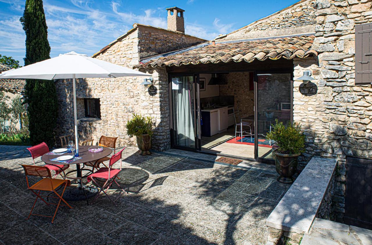 Le Clos Des Amandiers Bed & Breakfast